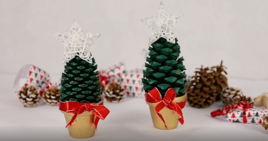 Készíts bájos minikarácsonyfát az ünnepi asztalra!