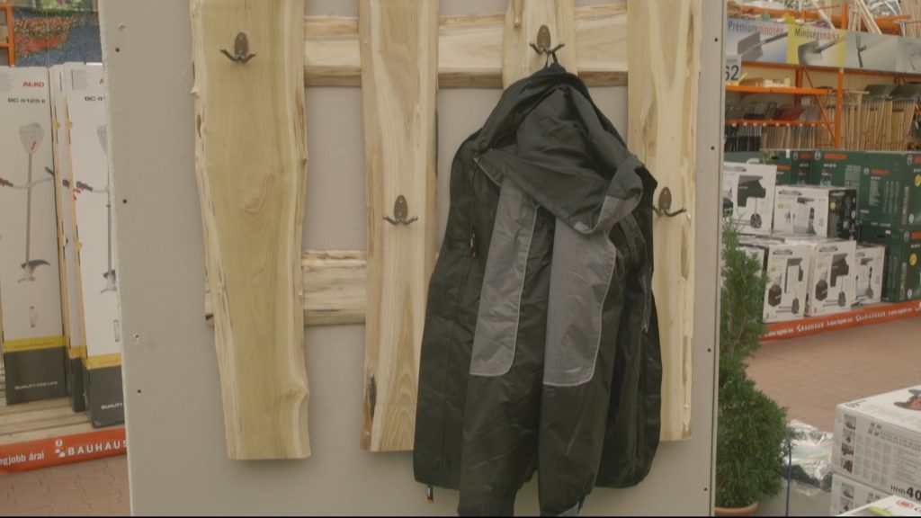 diy rusztikus ruhaakasztó