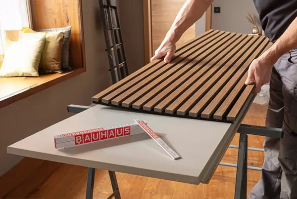 Akusztikus falpanel felszerelése lépésről lépésre.